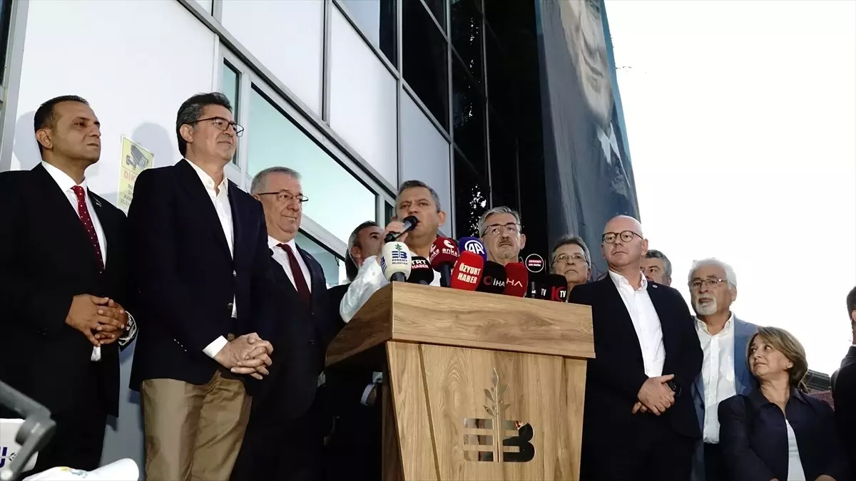 CHP Genel Başkanı Özgür Özel, Halkın Sorunlarına Odaklanmak İstiyor
