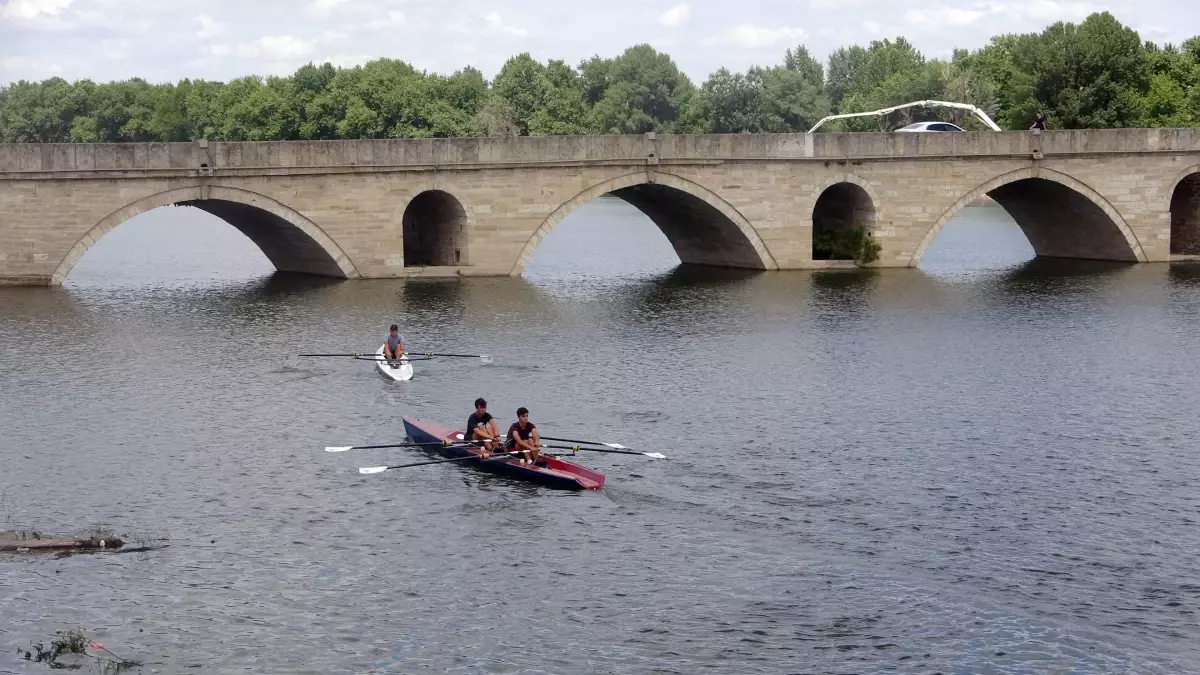 Edirne’de 23 Yaş Altı Avrupa Kürek Şampiyonası Heyecanı