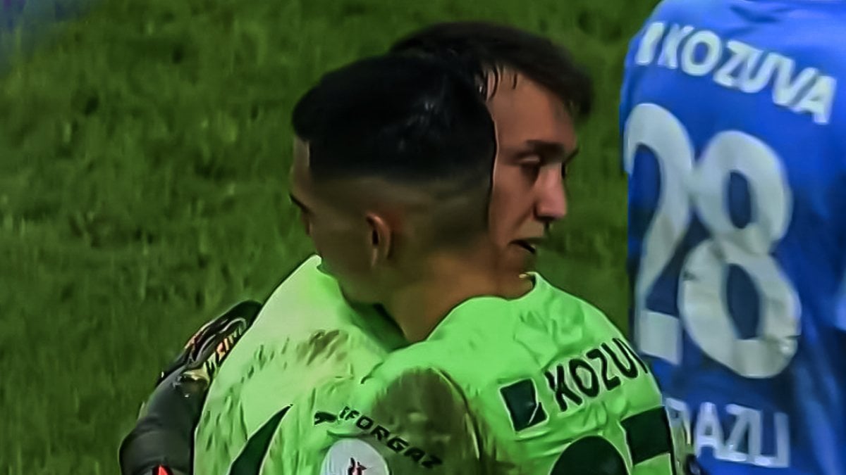 Fernando Muslera, Deniz Eren Dönmezer’i teselli etti