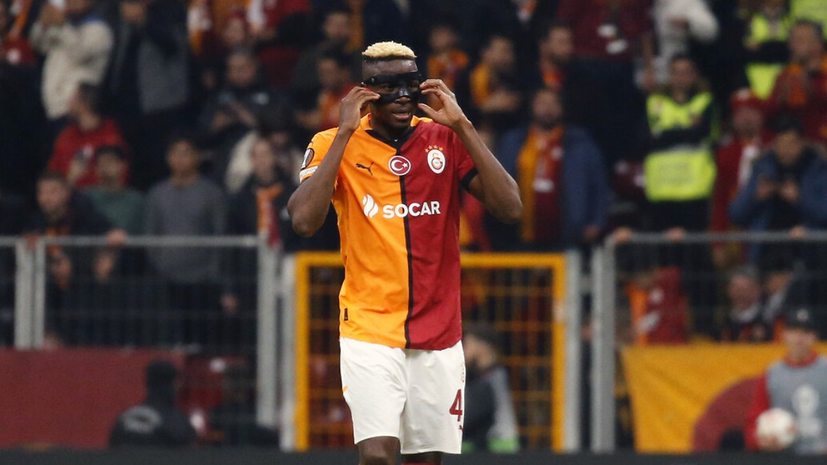 Victor Osimhen’den 10 Kasım paylaşımı