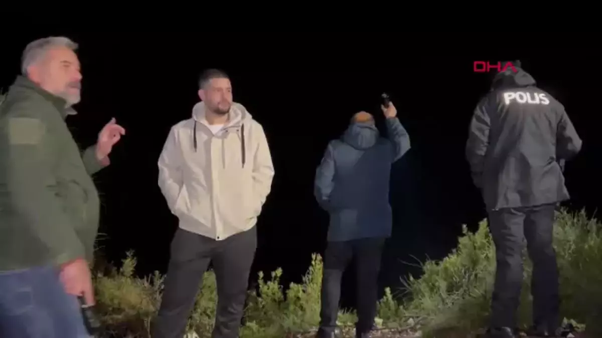 Antalya’da Falezlerden Denize Düşen Otomobil İçin Arama Kurtarma Çalışmaları Başlatıldı