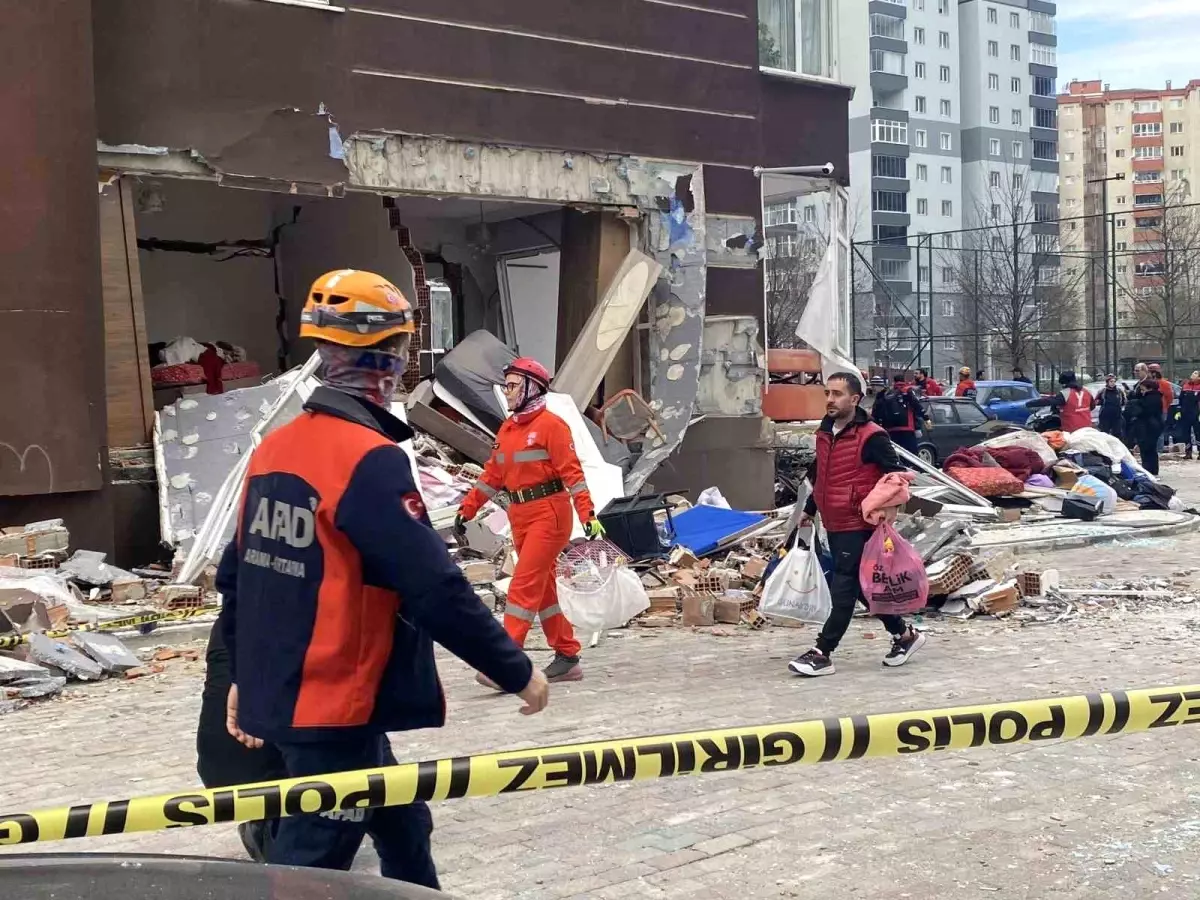 Beylikdüzü’nde Patlama: 1 Ölü, 3 Yaralı