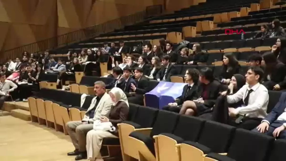 Denizli’de Lise Öğrencilerinden TBMM Simülasyonu