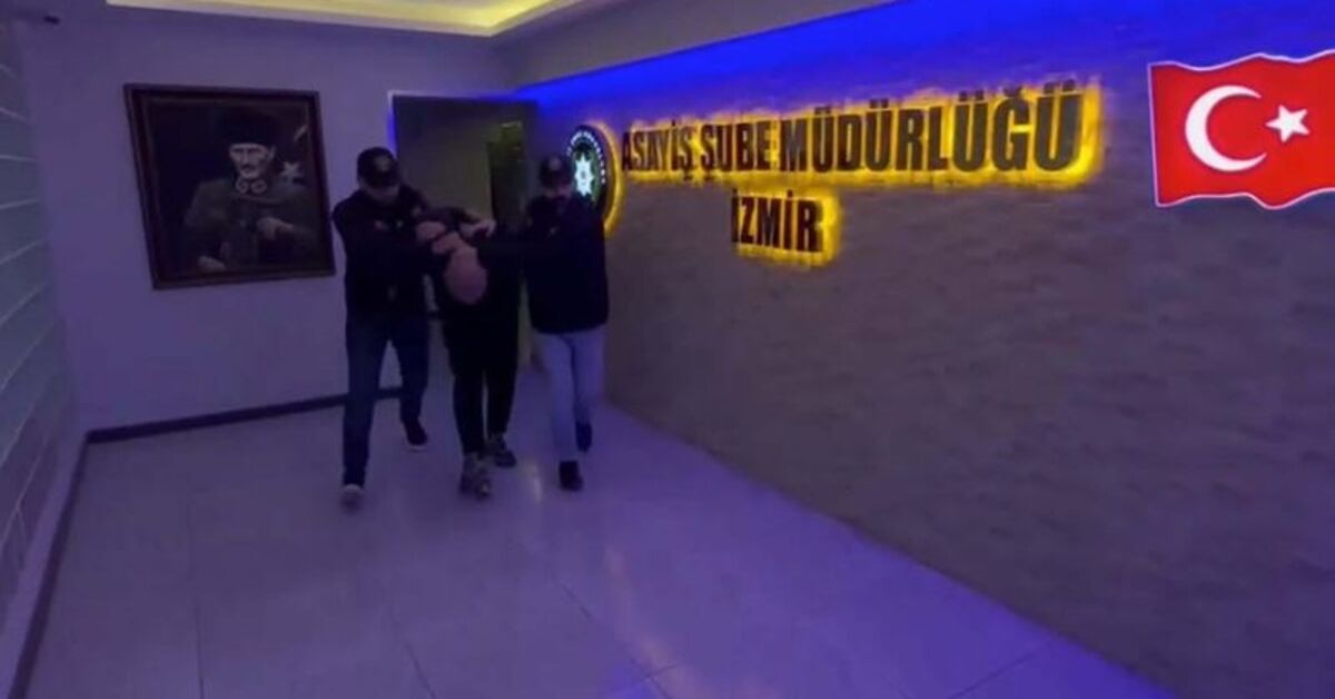 Hafif ticari aracındaki kadın cesedi ile polis merkezine gitti